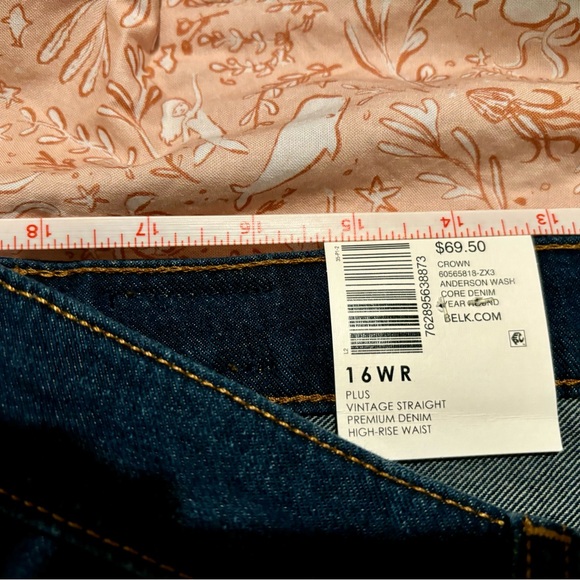 Crown and Ivy NWT women’s jeans size 16W - Picture 2 of 8